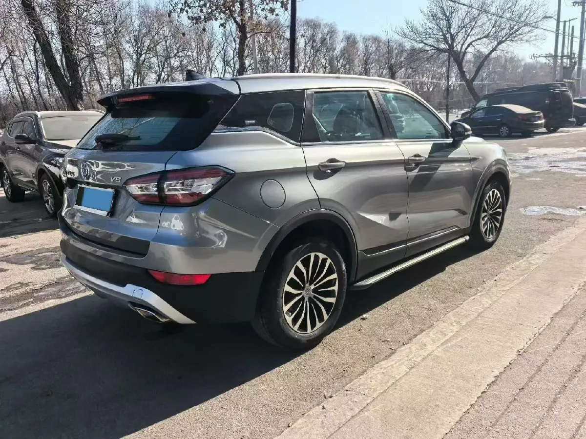 2018 Brilliance Auto V6 1.5T 150HP L4 6MT,autocango,china used car exporter,china ev exporter,chinese used car exporter,chinese used ev exporter