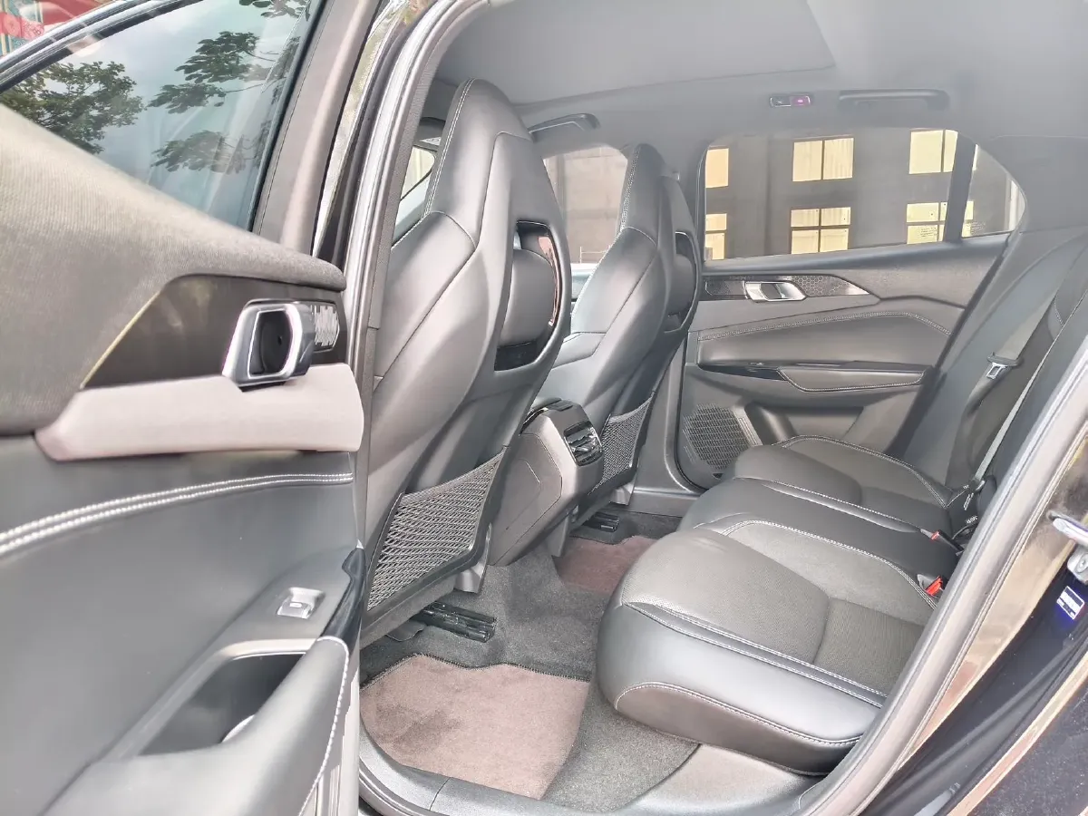 2022 LYNK&CO 03 2.0T 190HP L4 7DCT,autocango,china used car exporter,china ev exporter,chinese used car exporter,chinese used ev exporter