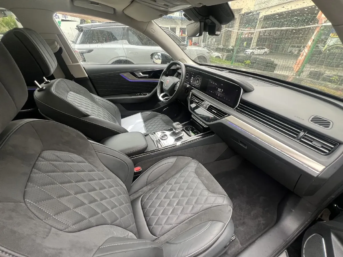 2019 HongQi HS5 2.0T 224HP L4 6AT,autocango,china used car exporter,china ev exporter,chinese used car exporter,chinese used ev exporter