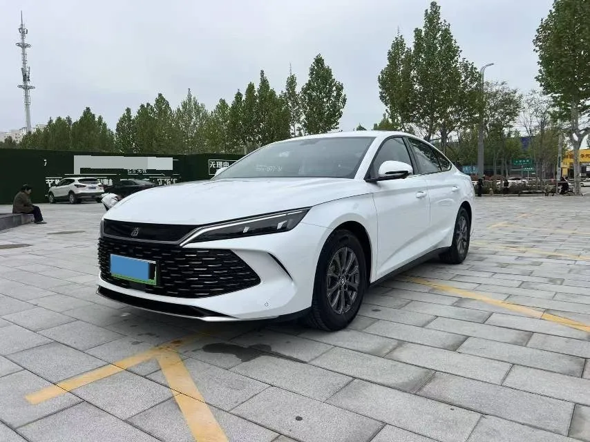 2026 BYD QinL 1.5L 101HP L4 E-CVT PHEV