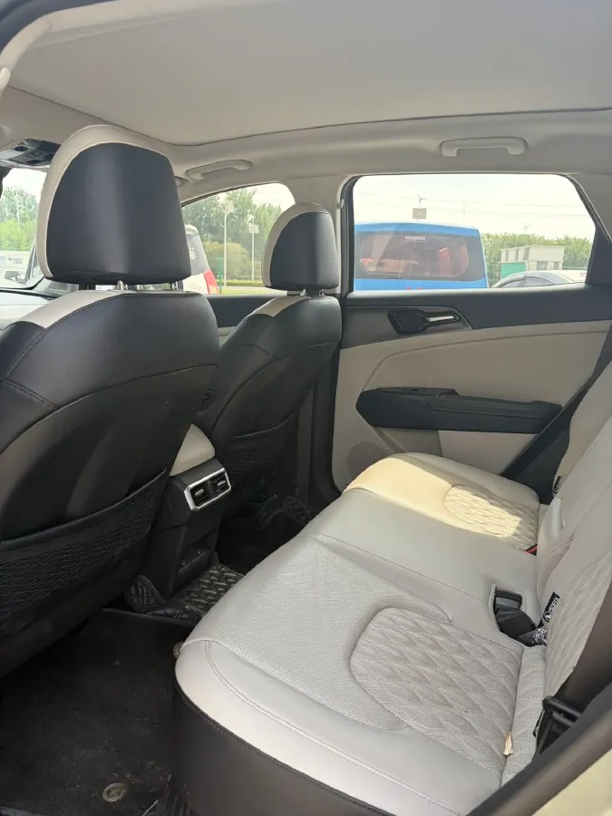 2023 Kia Sportage 2.0L 150HP L4 6AT Hybrid,autocango,china used car exporter,china ev exporter,chinese used car exporter,chinese used ev exporter