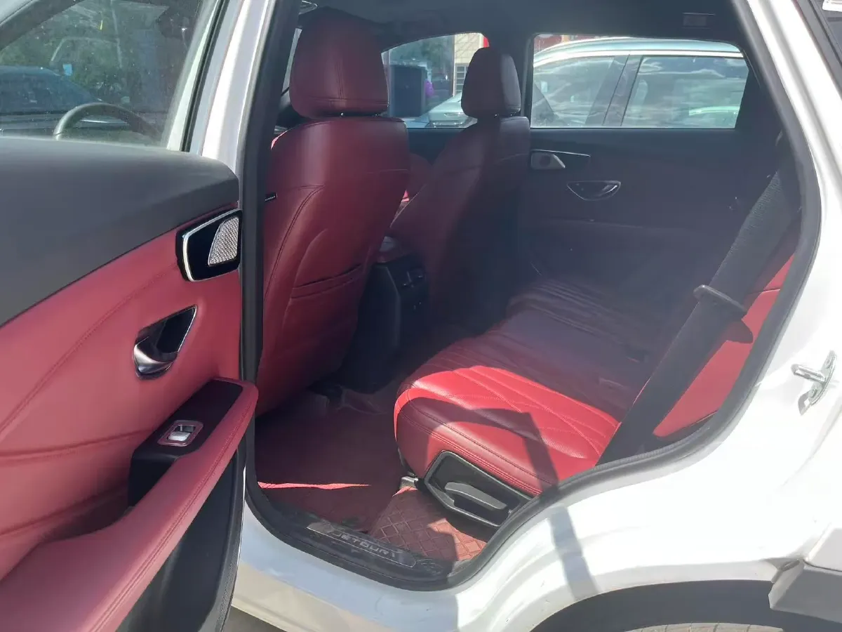 2024 Jetour X70 Plus 1.6T 197HP L4 7DCT,autocango,china used car exporter,china ev exporter,chinese used car exporter,chinese used ev exporter