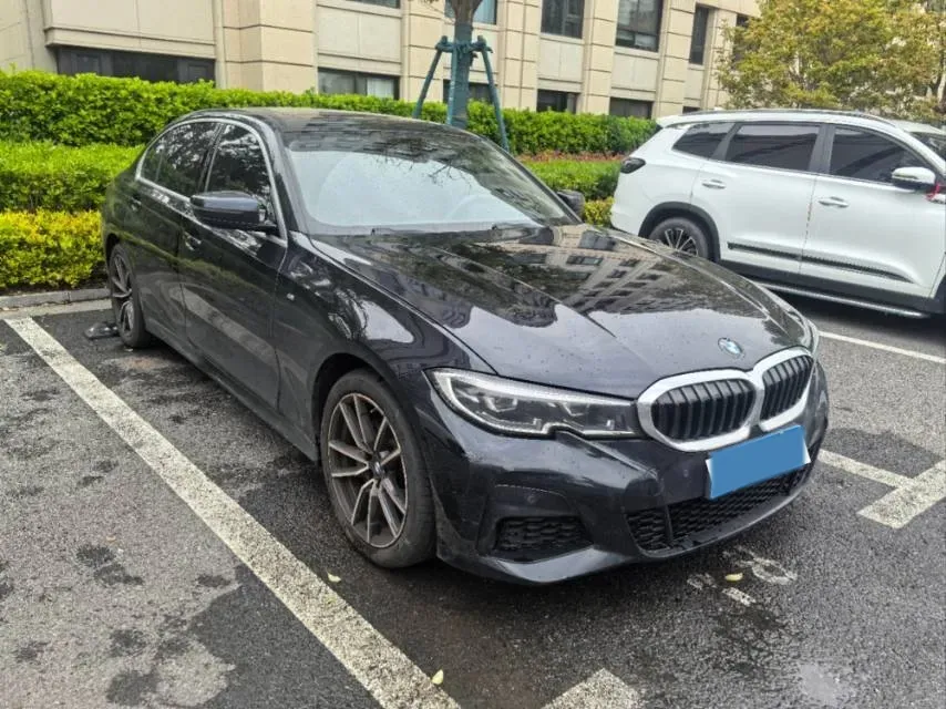 2022 BMW 3 Series 2.0T 156HP L4 8AT,autocango,china used car exporter,china ev exporter,chinese used car exporter,chinese used ev exporter