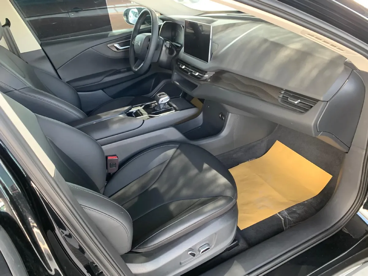 2022 HongQi E-QM5 BEV 54KWH,autocango,china used car exporter,china ev exporter,chinese used car exporter,chinese used ev exporter