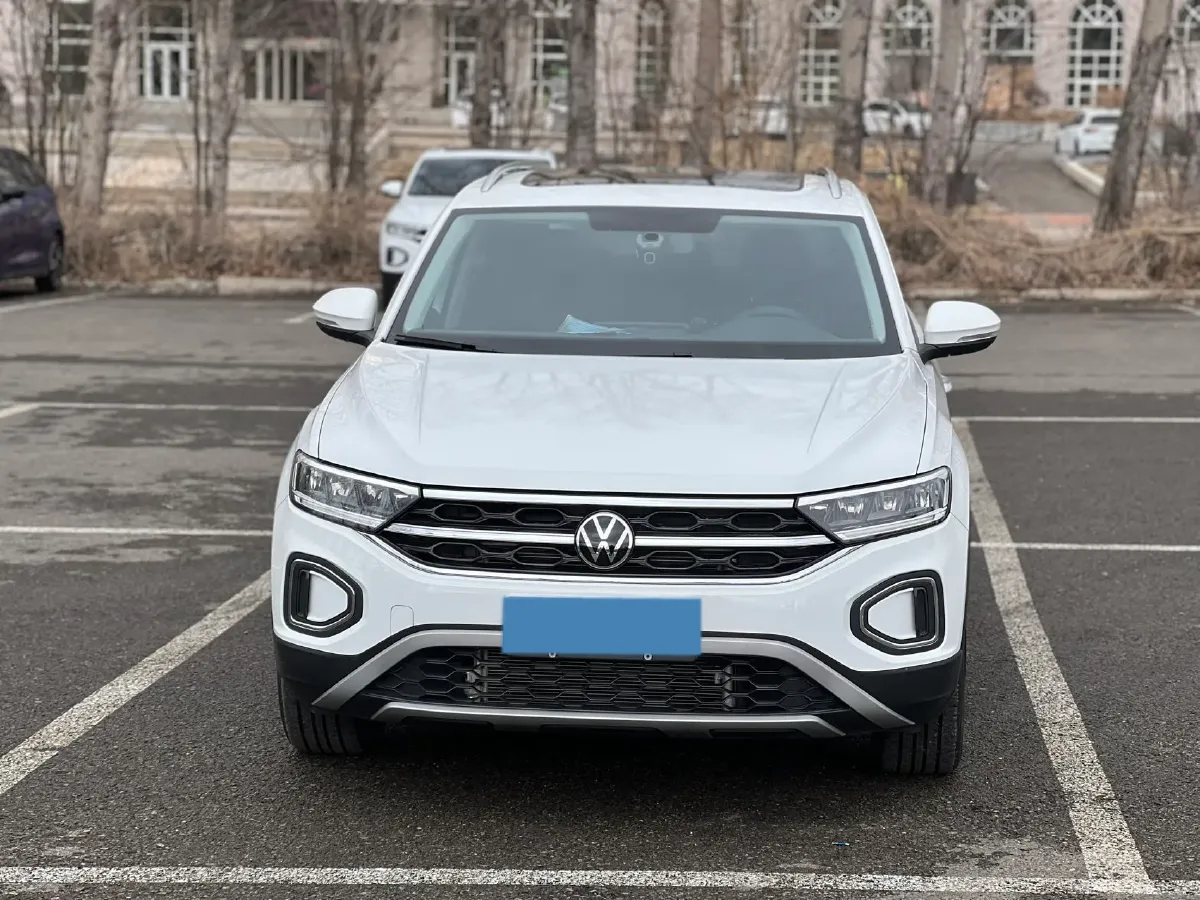 2023 Volkswagen T-Roc 1.4T 150HP L4 7DCT,autocango,china used car exporter,china ev exporter,chinese used car exporter,chinese used ev exporter