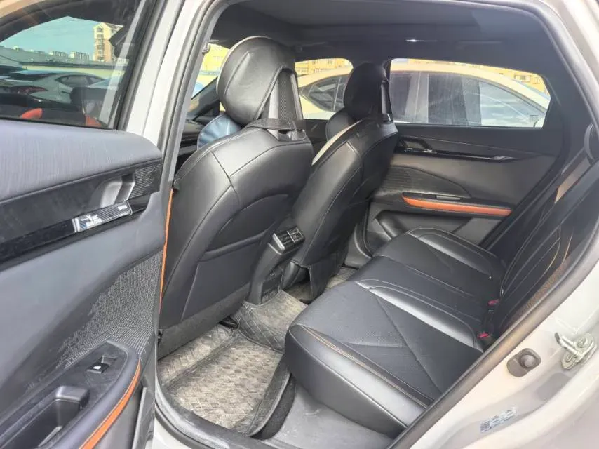 2023 ChangAn UNI-V 1.5T 188HP L4 7DCT,autocango,china used car exporter,china ev exporter,chinese used car exporter,chinese used ev exporter