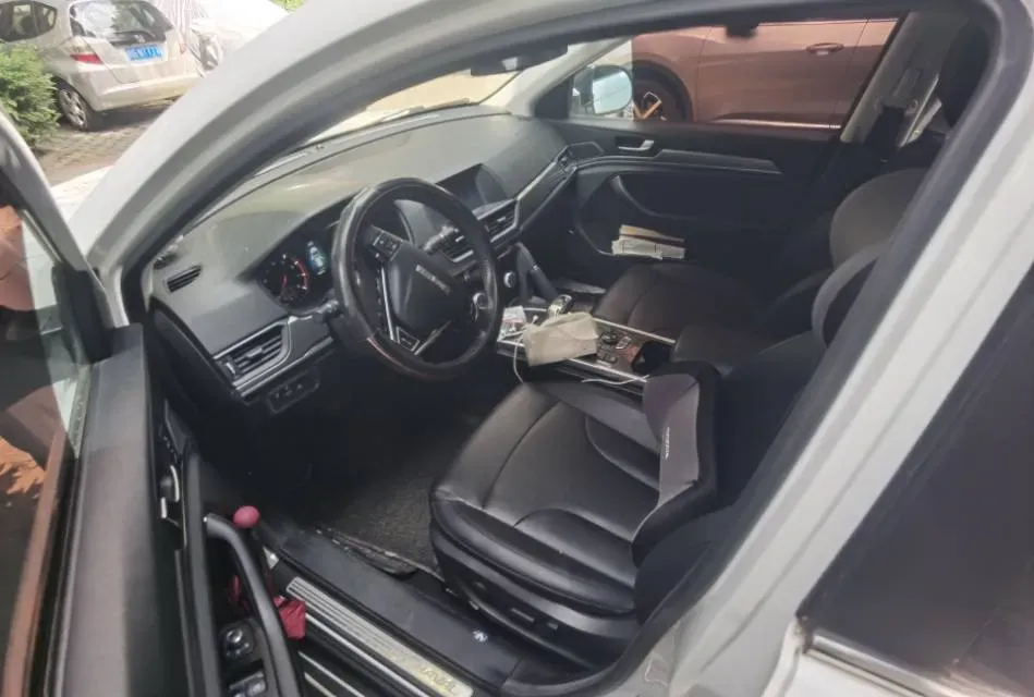 2018 Haval H6 1.5T 150HP L4 7DCT,autocango,china used car exporter,china ev exporter,chinese used car exporter,chinese used ev exporter