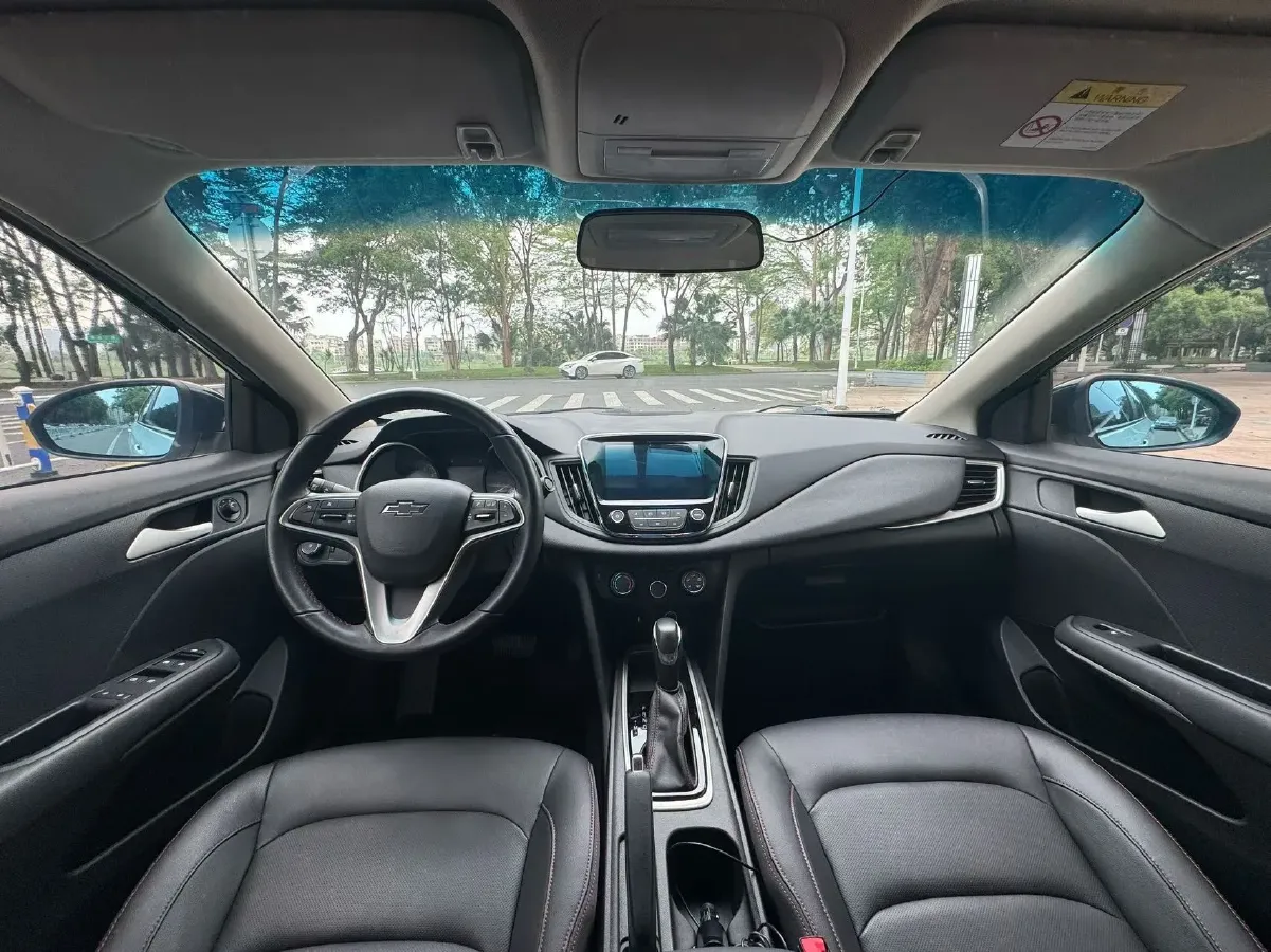 2020 Chevrolet Monza 1.0T 125HP L3 6DCT,autocango,china used car exporter,china ev exporter,chinese used car exporter,chinese used ev exporter