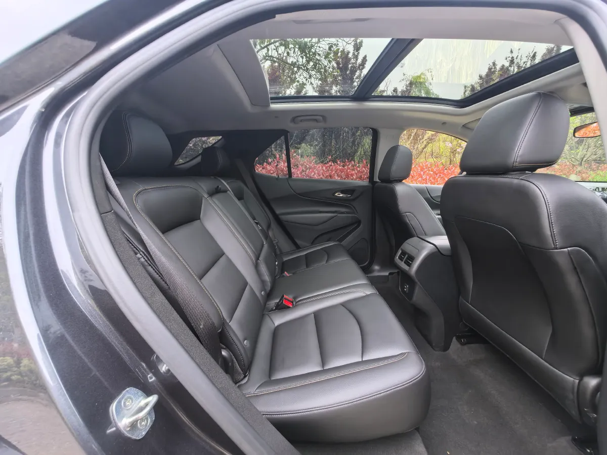 2022 Chevrolet Equinox 1.5T 169HP L4 6AT,autocango,china used car exporter,china ev exporter,chinese used car exporter,chinese used ev exporter