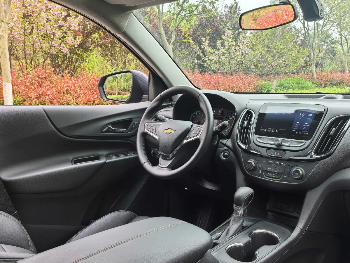 2022 Chevrolet Equinox 1.5T 169HP L4 6AT,autocango,china used car exporter,china ev exporter,chinese used car exporter,chinese used ev exporter