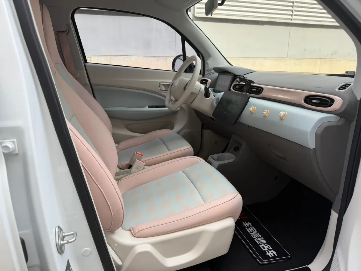 2025 Leapmotor T03 BEV 41.3KWH,autocango,china used car exporter,china ev exporter,chinese used car exporter,chinese used ev exporter