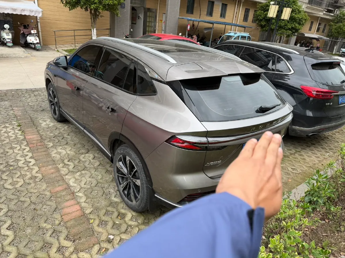 2023 Roewe RX5 1.5T 188HP L4 7DCT,autocango,china used car exporter,china ev exporter,chinese used car exporter,chinese used ev exporter