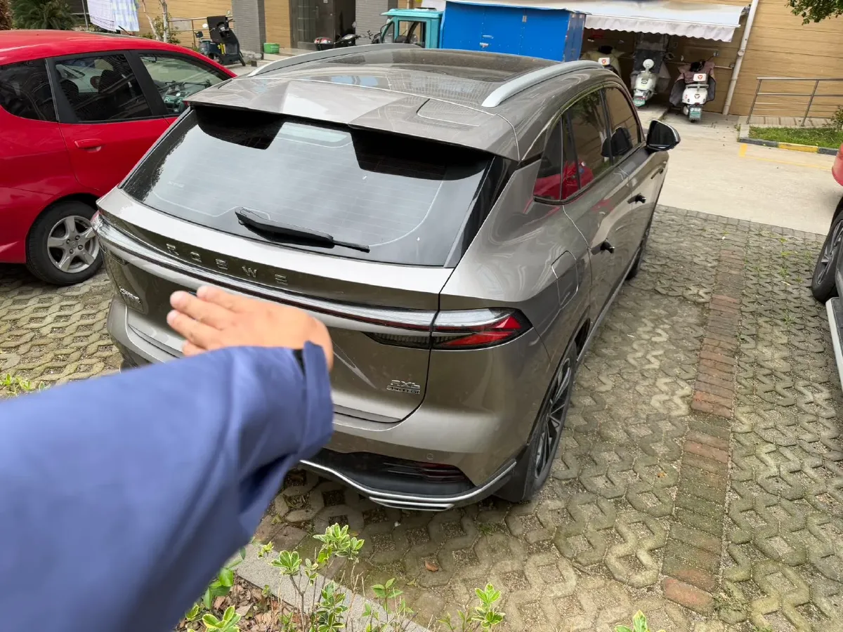 2023 Roewe RX5 1.5T 188HP L4 7DCT,autocango,china used car exporter,china ev exporter,chinese used car exporter,chinese used ev exporter