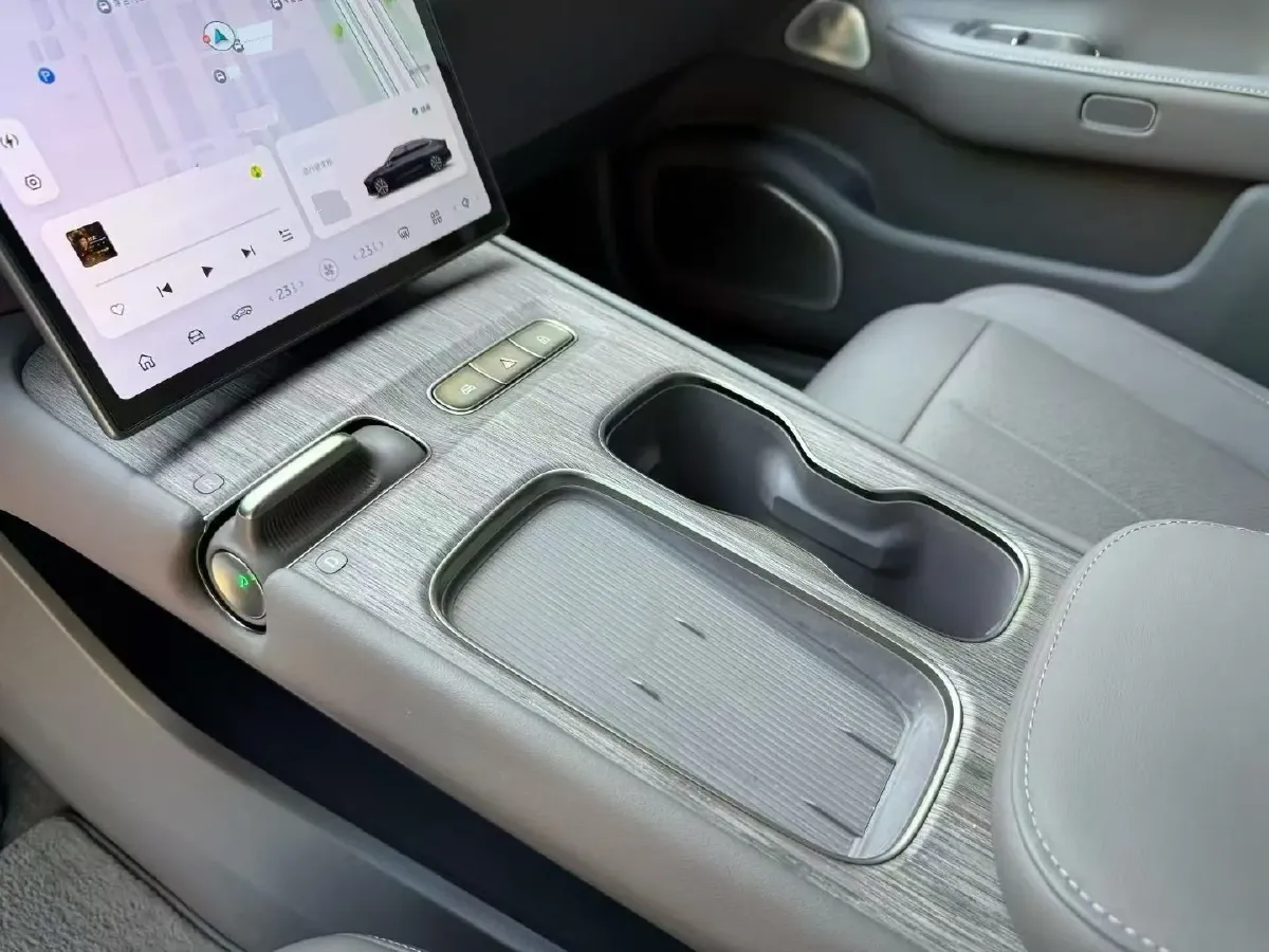 2024 NIO ET7 BEV 100KWH,autocango,china used car exporter,china ev exporter,chinese used car exporter,chinese used ev exporter