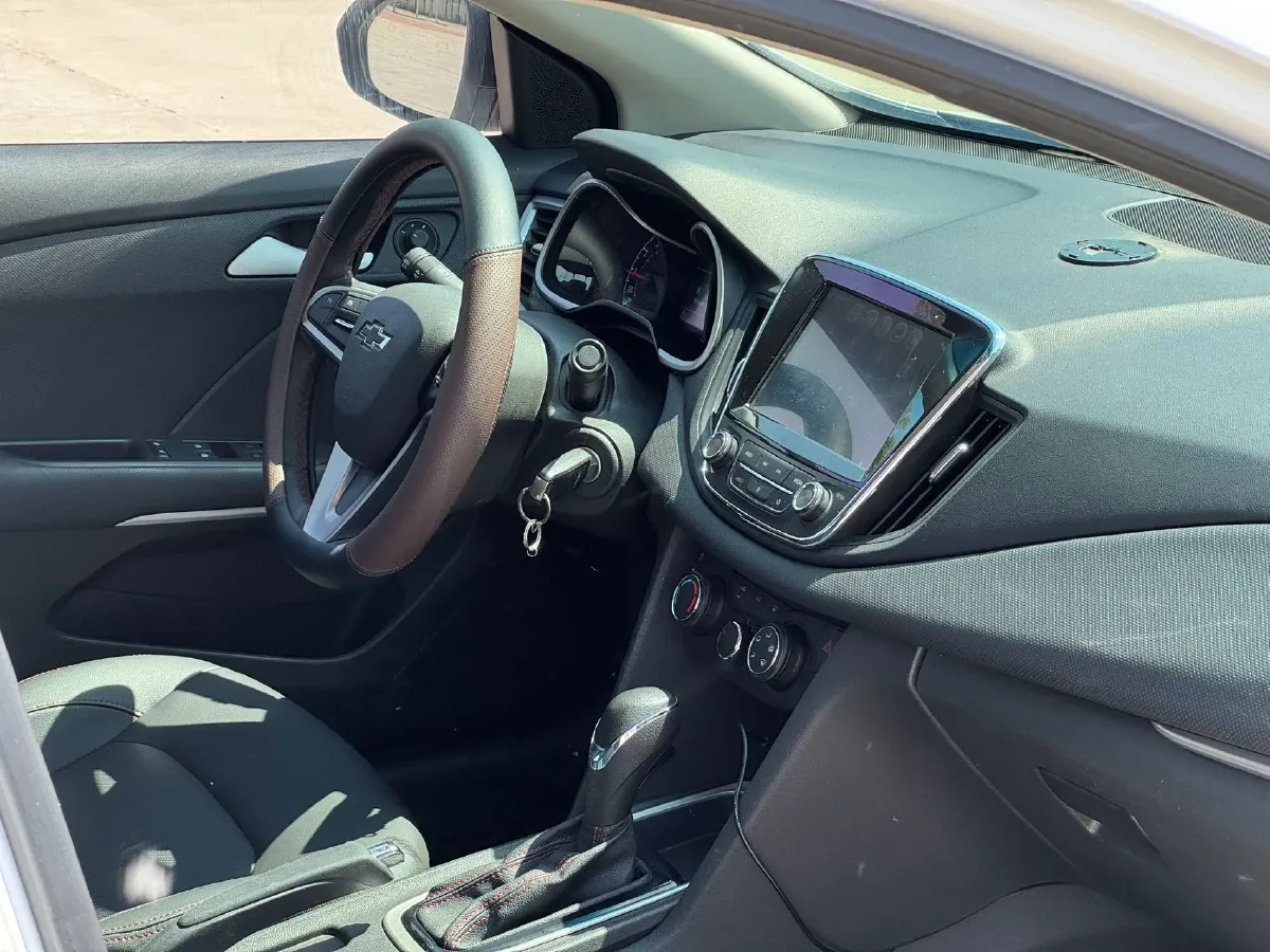 2019 Chevrolet Monza 1.0T 125HP L3 6DCT,autocango,china used car exporter,china ev exporter,chinese used car exporter,chinese used ev exporter