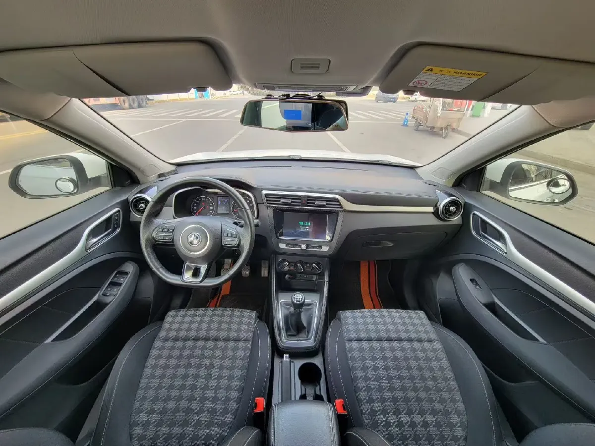 2018 MG ZS 1.5L 120HP L4 5MT,autocango,china used car exporter,china ev exporter,chinese used car exporter,chinese used ev exporter