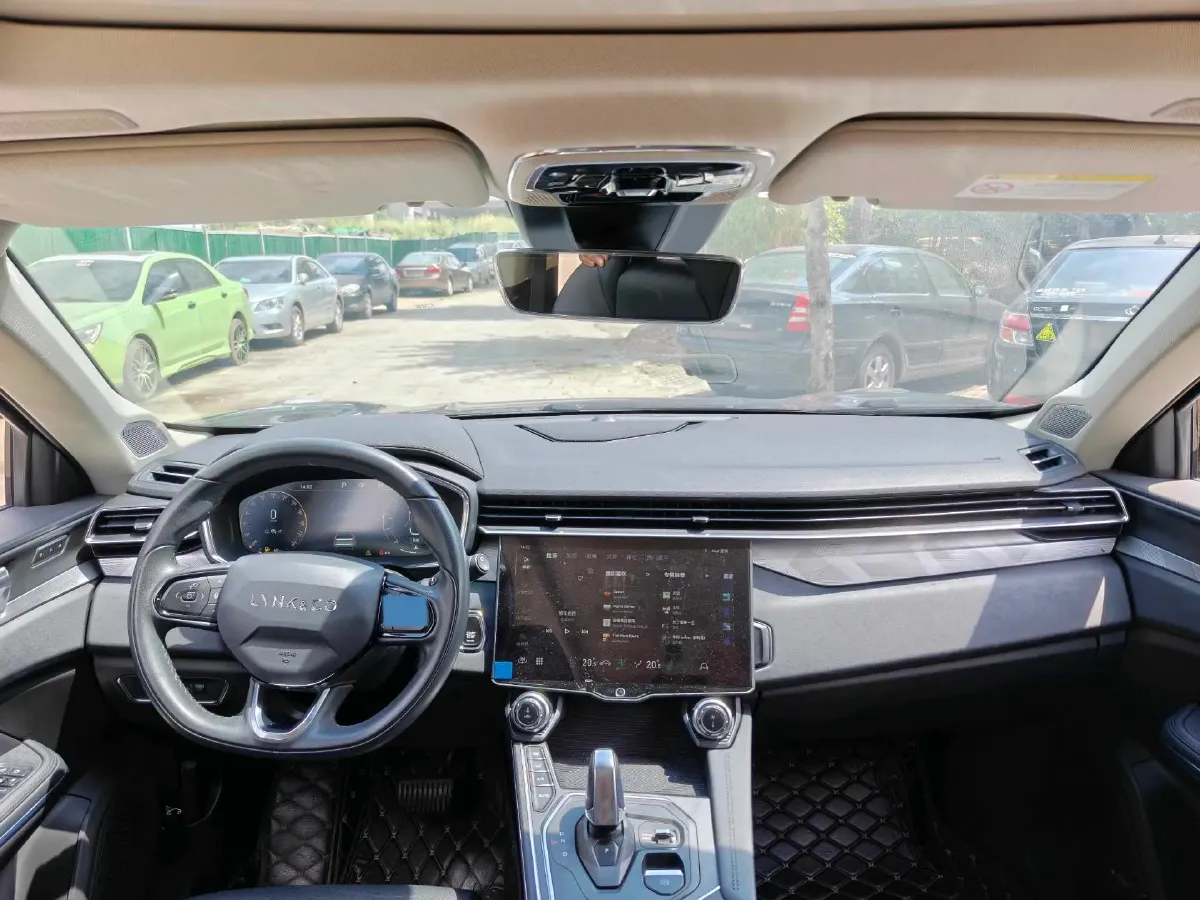 2021 LYNK&CO 01 2.0T 218HP L4 8AT,autocango,china used car exporter,china ev exporter,chinese used car exporter,chinese used ev exporter