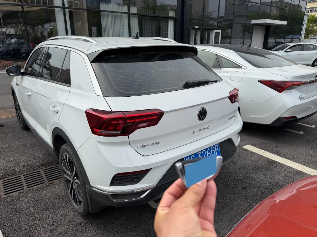 2021 Volkswagen T-Roc 1.4T 150HP L4 7DCT,autocango,china used car exporter,china ev exporter,chinese used car exporter,chinese used ev exporter