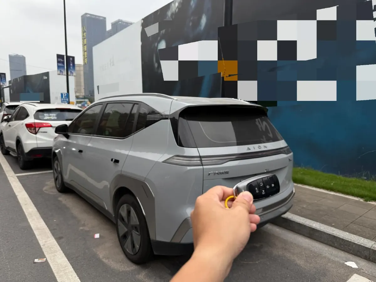 2024 Leapmotor C11 1.5L 95HP L4 REEV 43.74KWH,autocango,china used car exporter,china ev exporter,chinese used car exporter,chinese used ev exporter