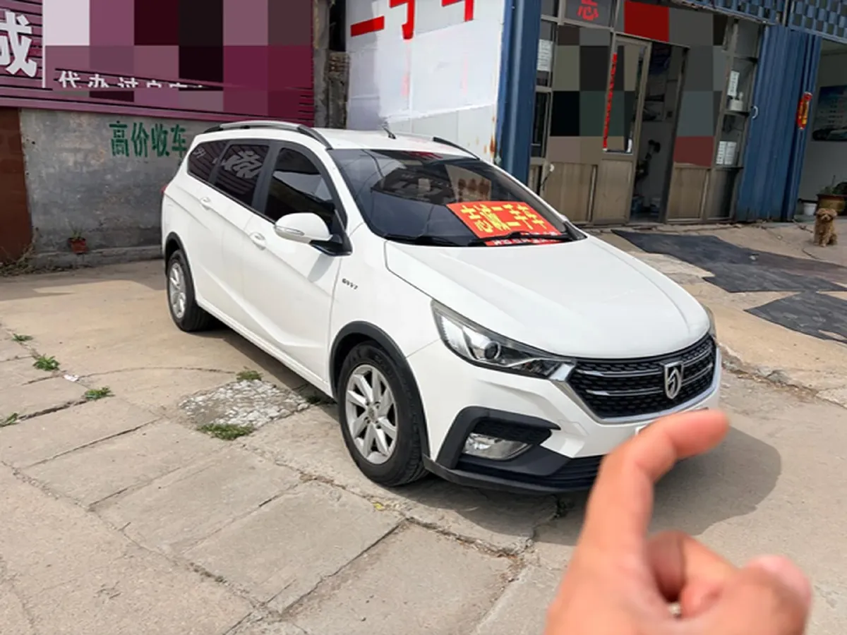 2019 BaoJun 360 1.5L 105HP L4 6MT,autocango,china used car exporter,china ev exporter,chinese used car exporter,chinese used ev exporter