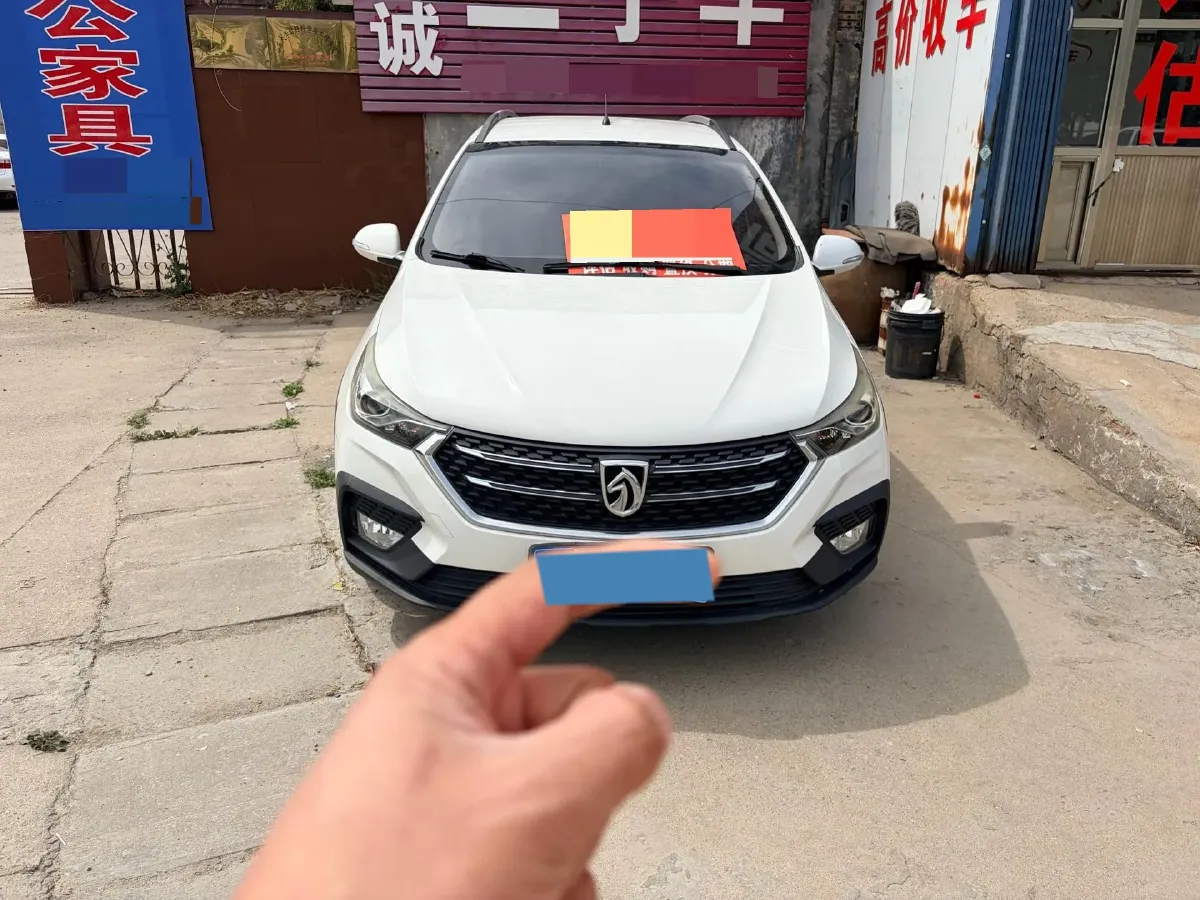 2019 BaoJun 360 1.5L 105HP L4 6MT,autocango,china used car exporter,china ev exporter,chinese used car exporter,chinese used ev exporter