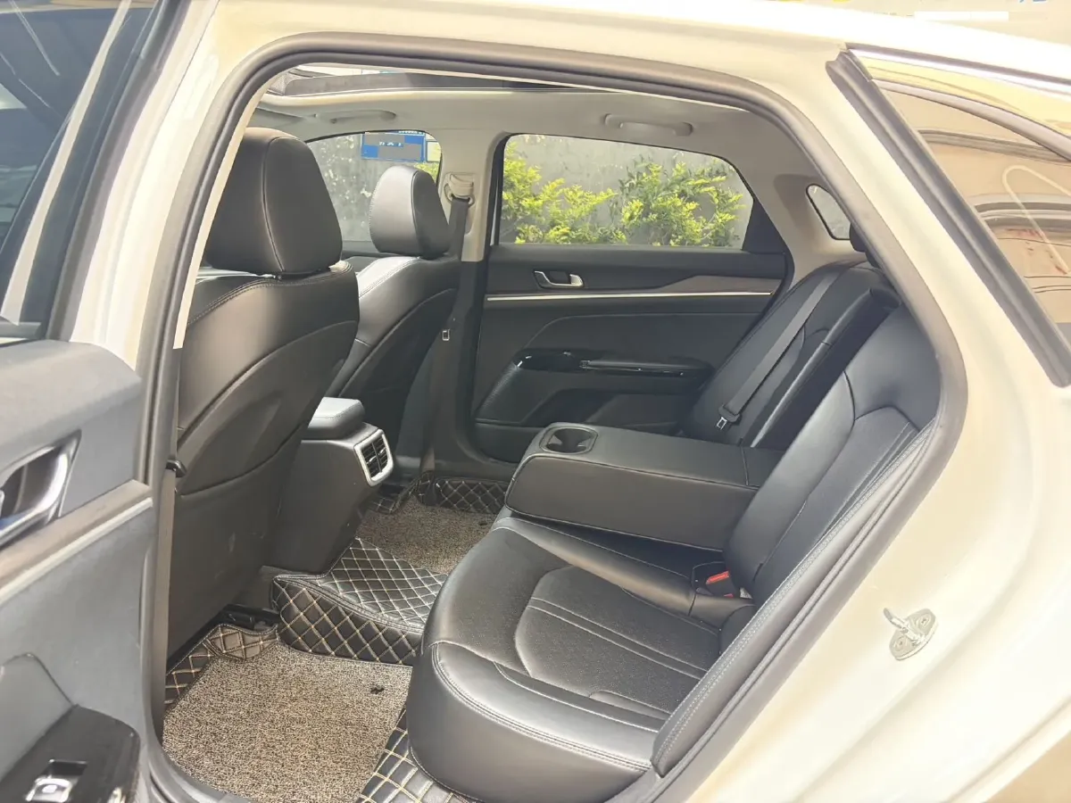 2020 Kia K5 1.5T 170HP L4 7DCT,autocango,china used car exporter,china ev exporter,chinese used car exporter,chinese used ev exporter