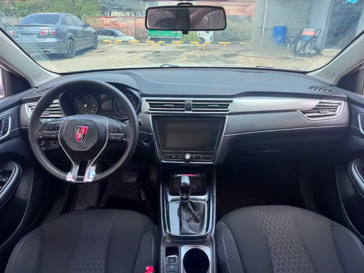 2019 Roewe i5 1.5L 120HP L4 CVT,autocango,china used car exporter,china ev exporter,chinese used car exporter,chinese used ev exporter