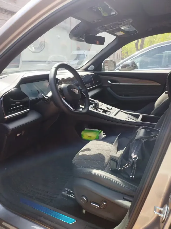 2025 Geely Monjaro 2.0T 238HP L4 8AT,autocango,china used car exporter,china ev exporter,chinese used car exporter,chinese used ev exporter