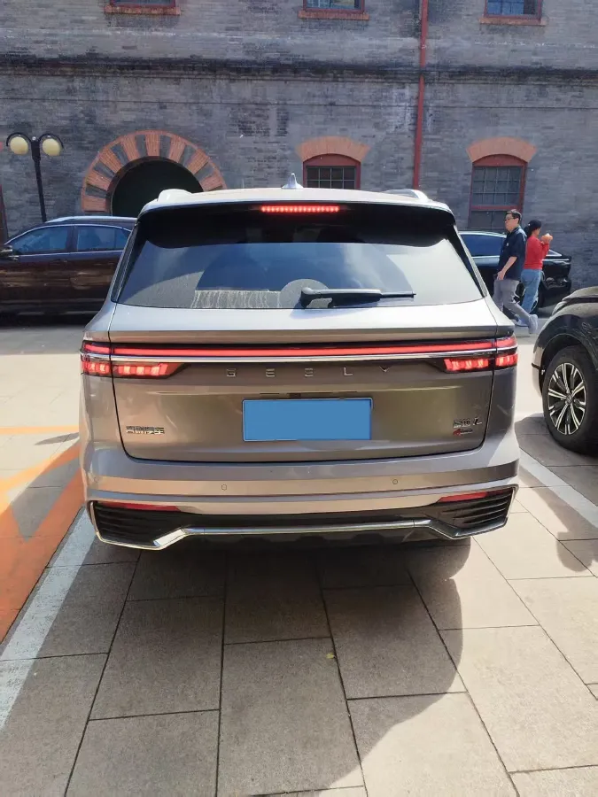 2025 Geely Monjaro 2.0T 238HP L4 8AT,autocango,china used car exporter,china ev exporter,chinese used car exporter,chinese used ev exporter