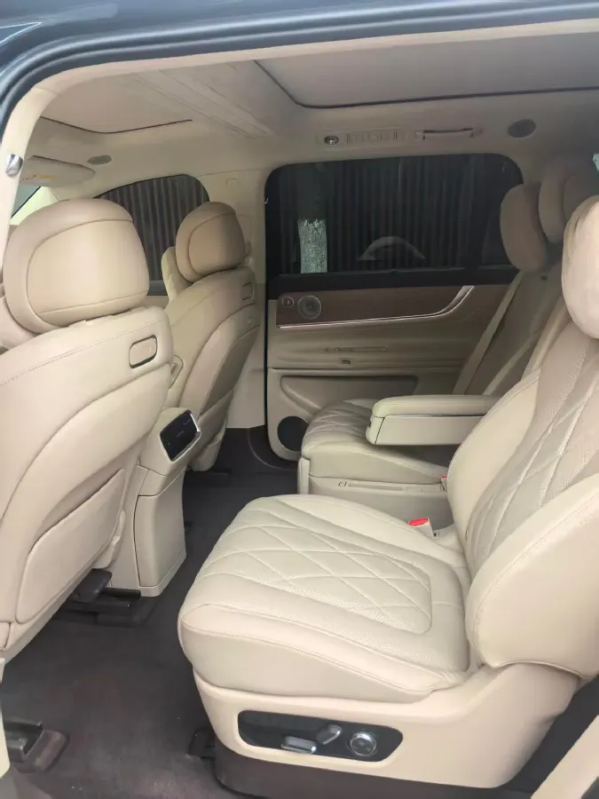 2024 AITO AITO M9 1.5T 152HP L4 REEV 42KWH,autocango,china used car exporter,china ev exporter,chinese used car exporter,chinese used ev exporter