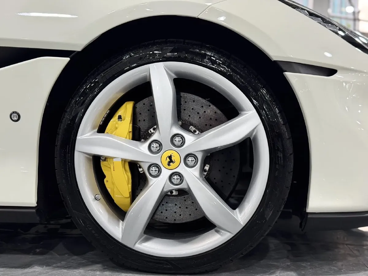 2021 Ferrari Portofino 3.9T 620HP V8 8DCT,autocango,china used car exporter,china ev exporter,chinese used car exporter,chinese used ev exporter