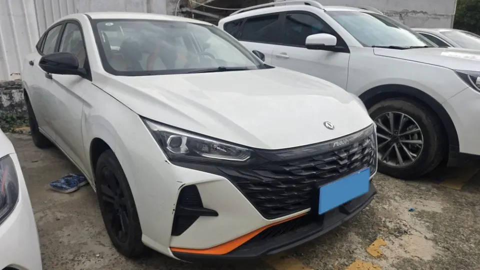 2023 DongFeng Aeolus YiXuan 1.5L 125HP L4 6DCT,autocango,china used car exporter,china ev exporter,chinese used car exporter,chinese used ev exporter