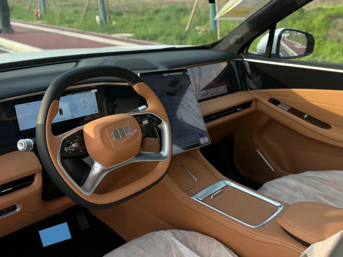 2025 Geely Galaxy L7 1.5L 112HP L4 1DHT PHEV 18.4KWH,autocango,china used car exporter,china ev exporter,chinese used car exporter,chinese used ev exporter