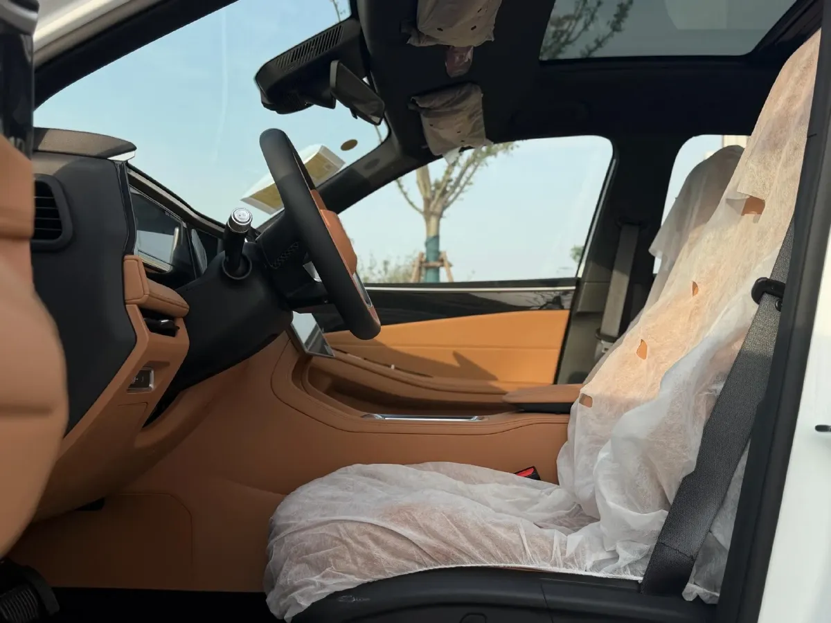 2025 Geely Galaxy L7 1.5L 112HP L4 1DHT PHEV 18.4KWH,autocango,china used car exporter,china ev exporter,chinese used car exporter,chinese used ev exporter