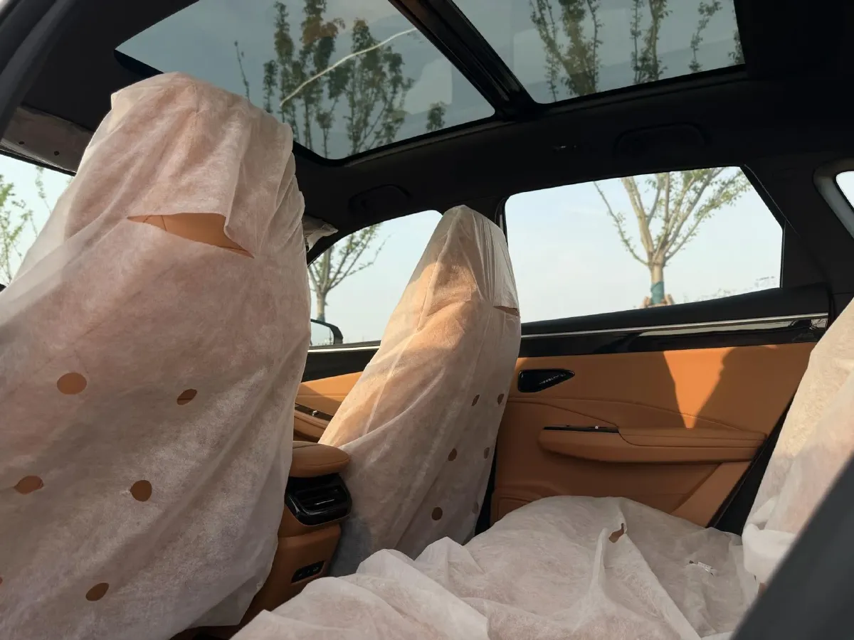 2025 Geely Galaxy L7 1.5L 112HP L4 1DHT PHEV 18.4KWH,autocango,china used car exporter,china ev exporter,chinese used car exporter,chinese used ev exporter