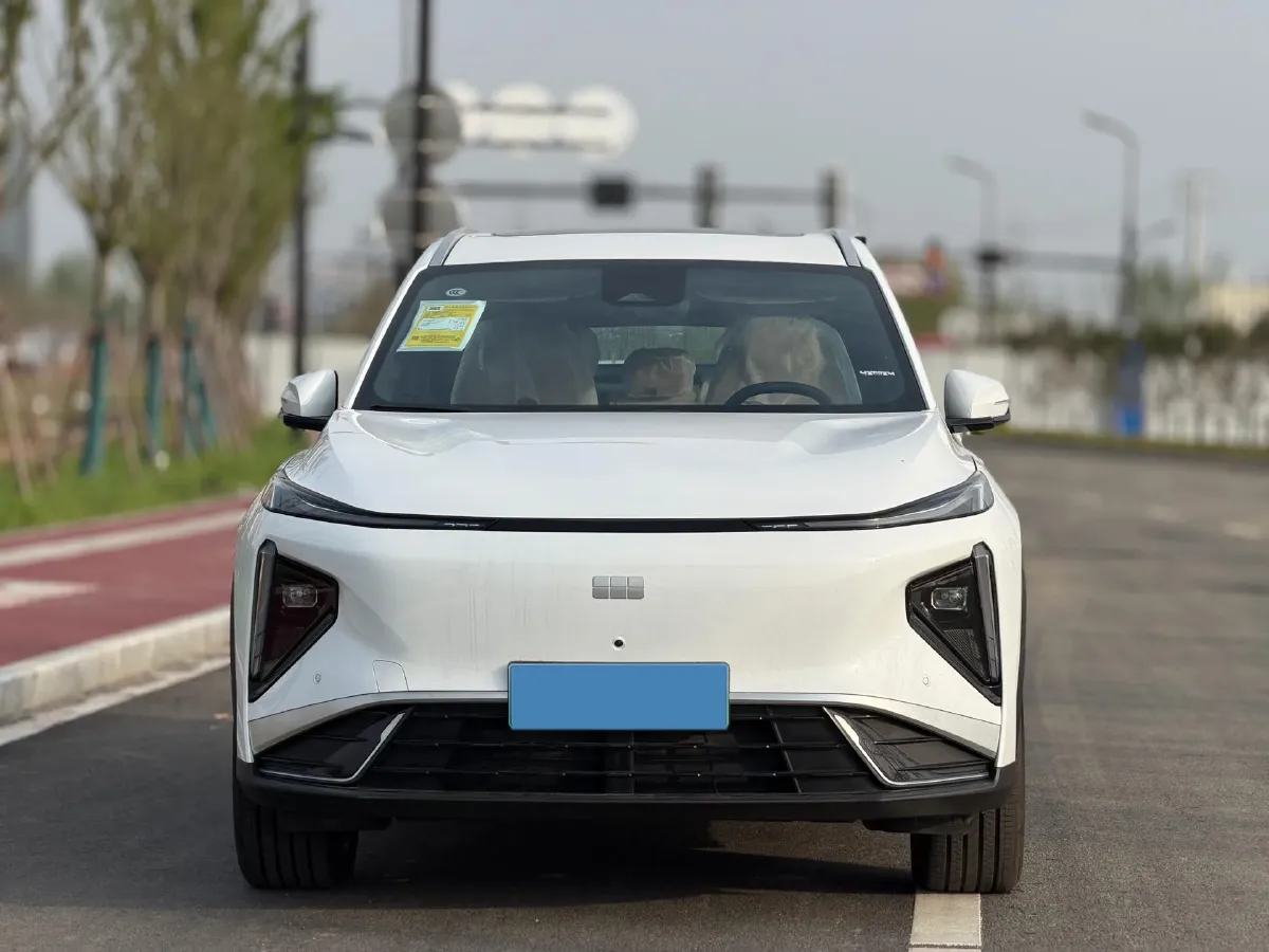 2025 Geely Galaxy L7 1.5L 112HP L4 1DHT PHEV 18.4KWH,autocango,china used car exporter,china ev exporter,chinese used car exporter,chinese used ev exporter