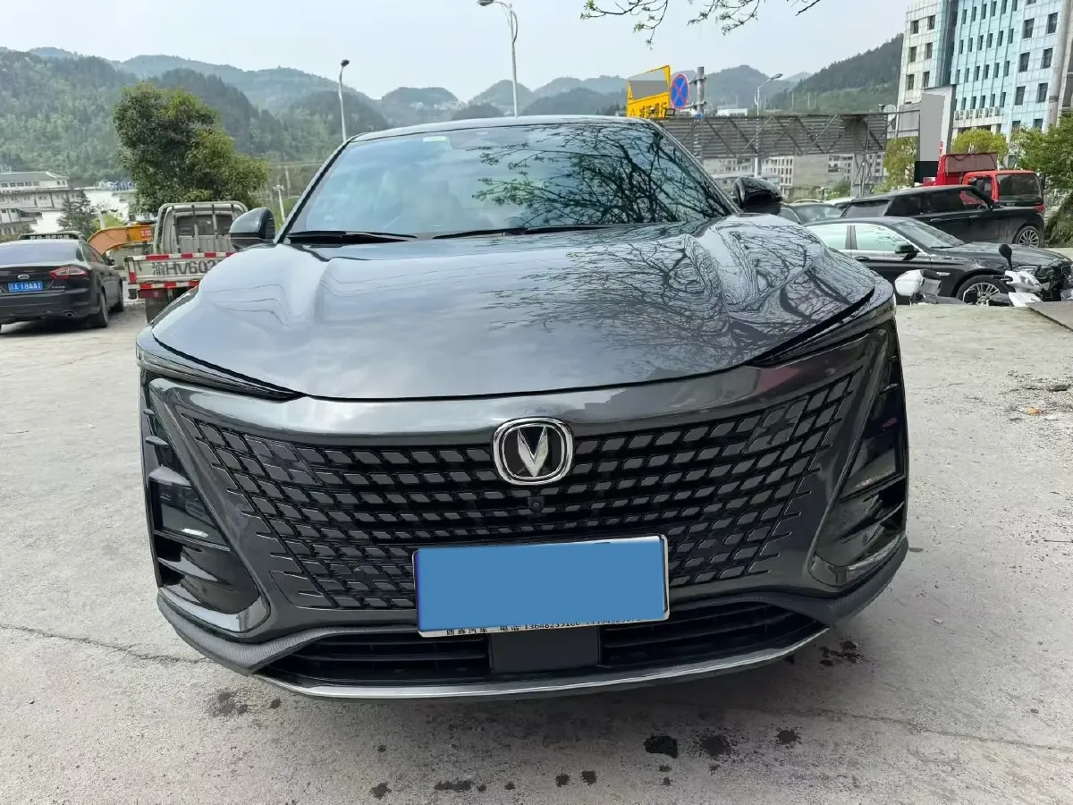 2022 ChangAn UNI-T 1.5T 188HP L4 7DCT,autocango,china used car exporter,china ev exporter,chinese used car exporter,chinese used ev exporter