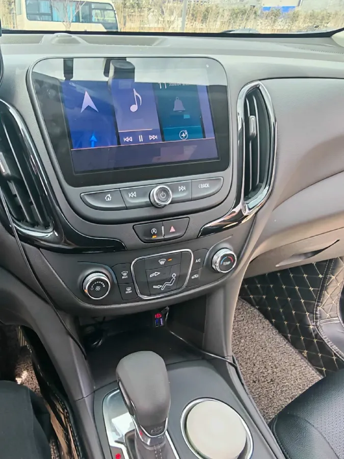 2021 Chevrolet Equinox 1.5T 169HP L4 6AT,autocango,china used car exporter,china ev exporter,chinese used car exporter,chinese used ev exporter