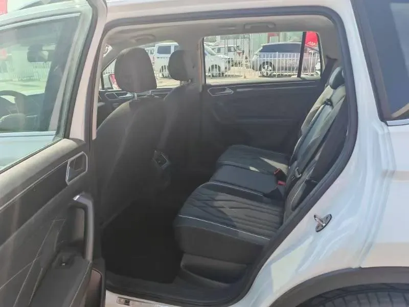 2023 Volkswagen Tiguan L 1.5T 160HP L4 7DCT,autocango,china used car exporter,china ev exporter,chinese used car exporter,chinese used ev exporter