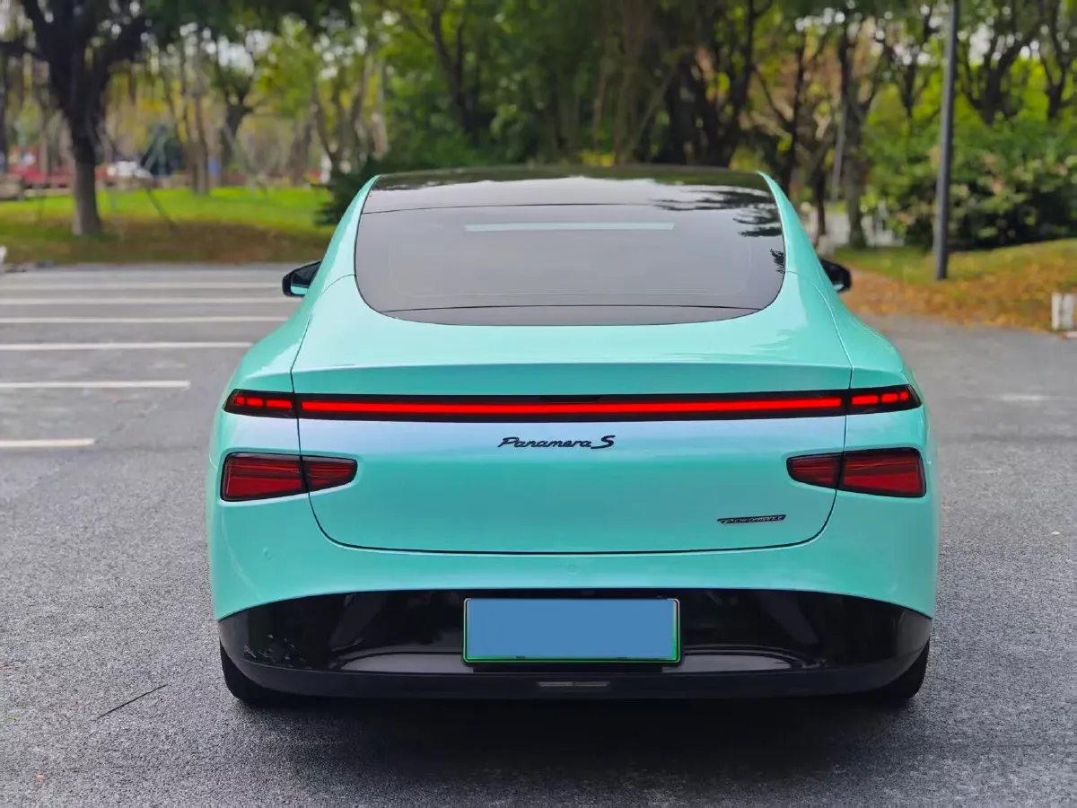 2023 Xpeng P7 BEV 86.2KWH,autocango,china used car exporter,china ev exporter,chinese used car exporter,chinese used ev exporter