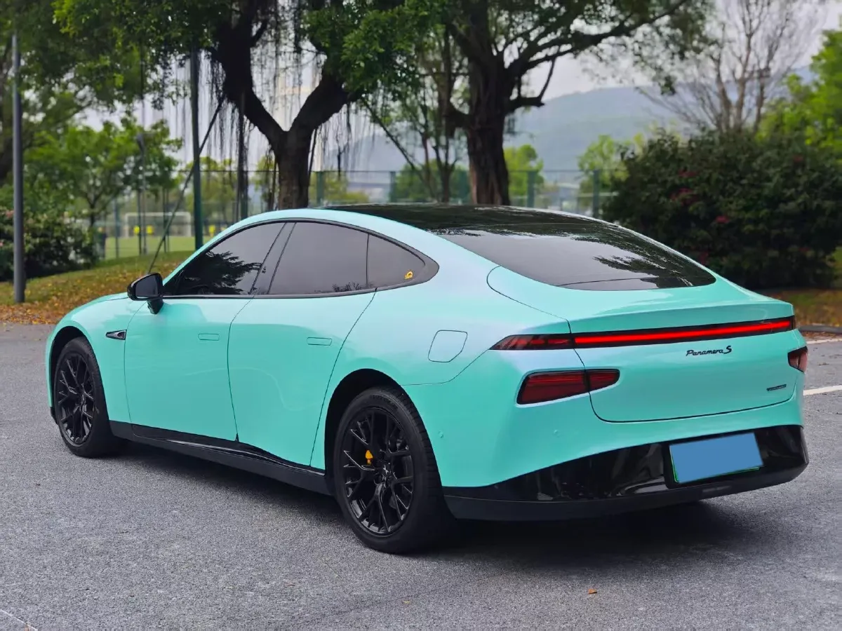 2023 Xpeng P7 BEV 86.2KWH,autocango,china used car exporter,china ev exporter,chinese used car exporter,chinese used ev exporter