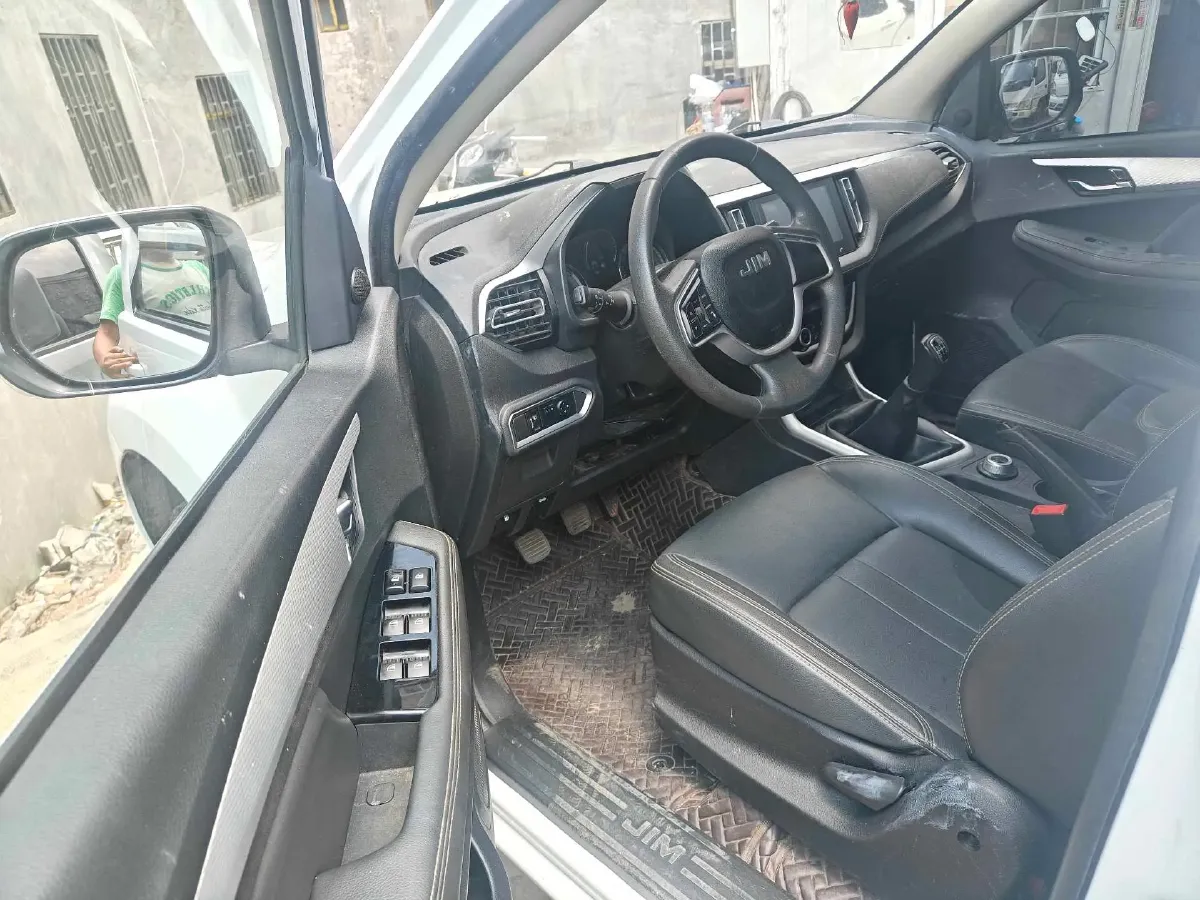 2022 Isuzu RE-MAX Jim 2.8T 120HP L4 5MT,autocango,china used car exporter,china ev exporter,chinese used car exporter,chinese used ev exporter