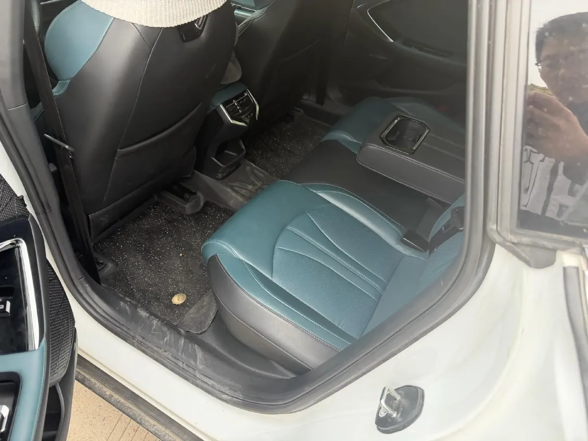 2023 MG 7 1.5T 188HP L4 7DCT,autocango,china used car exporter,china ev exporter,chinese used car exporter,chinese used ev exporter