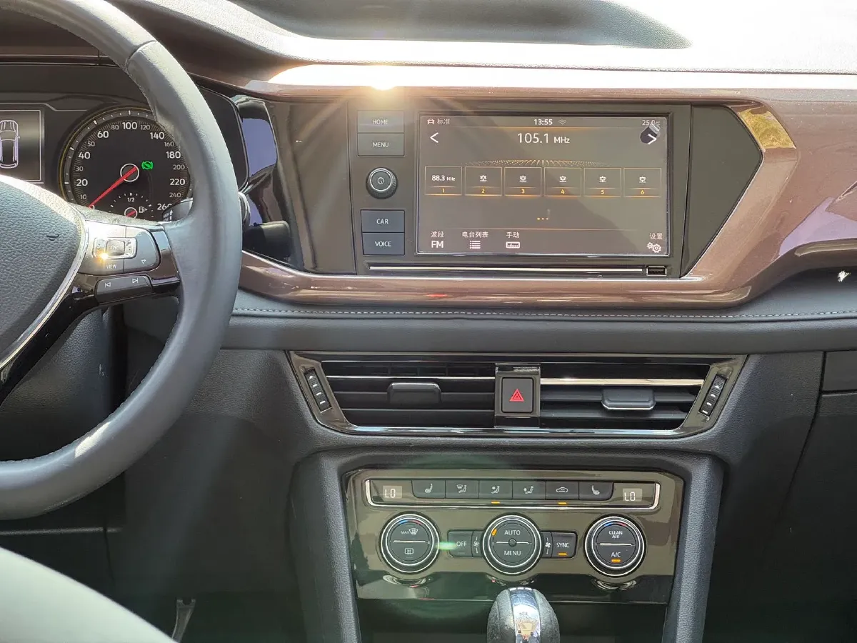 2019 MINI MINI 1.5T 102HP L3 7DCT,autocango,china used car exporter,china ev exporter,chinese used car exporter,chinese used ev exporter