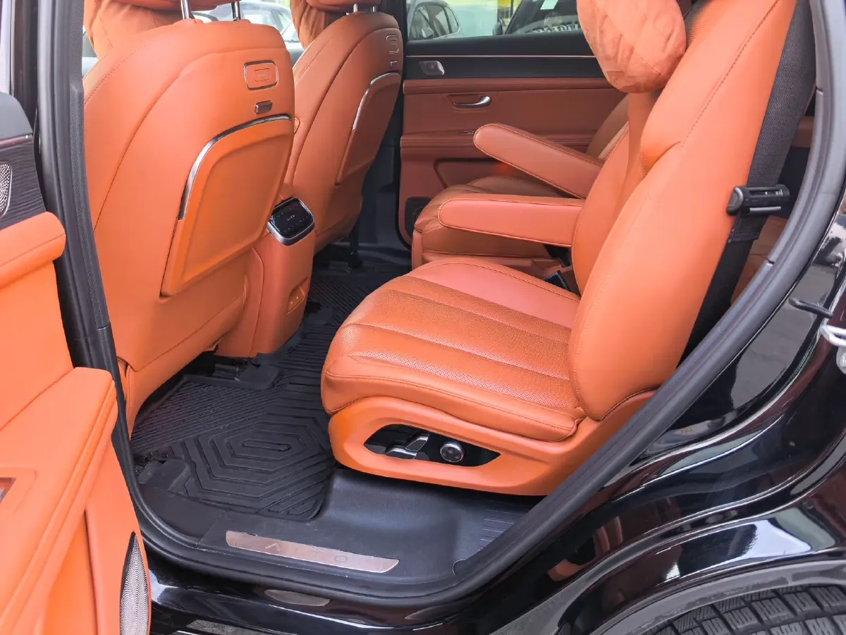 2024 AITO AITO M7 1.5T 152HP L4 REEV 42KWH,autocango,china used car exporter,china ev exporter,chinese used car exporter,chinese used ev exporter