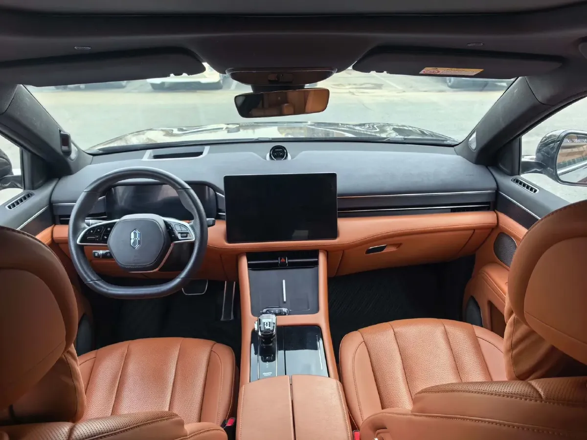 2024 AITO AITO M7 1.5T 152HP L4 REEV 42KWH,autocango,china used car exporter,china ev exporter,chinese used car exporter,chinese used ev exporter