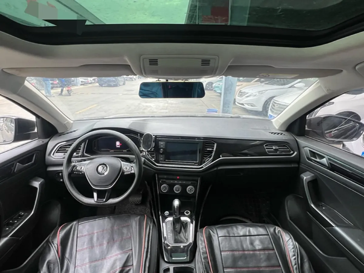 2019 Volkswagen T-Roc 1.4T 150HP L4 7DCT,autocango,china used car exporter,china ev exporter,chinese used car exporter,chinese used ev exporter