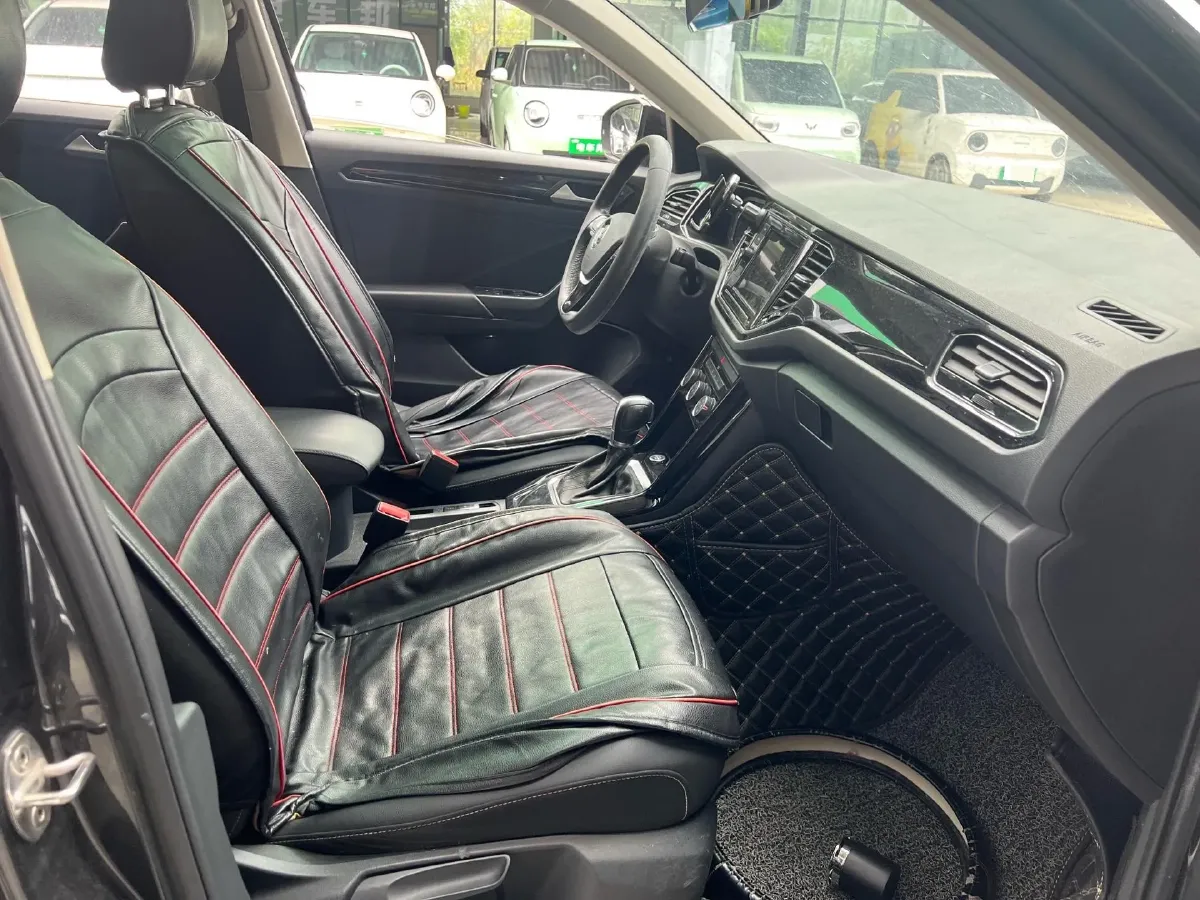 2019 Volkswagen T-Roc 1.4T 150HP L4 7DCT,autocango,china used car exporter,china ev exporter,chinese used car exporter,chinese used ev exporter