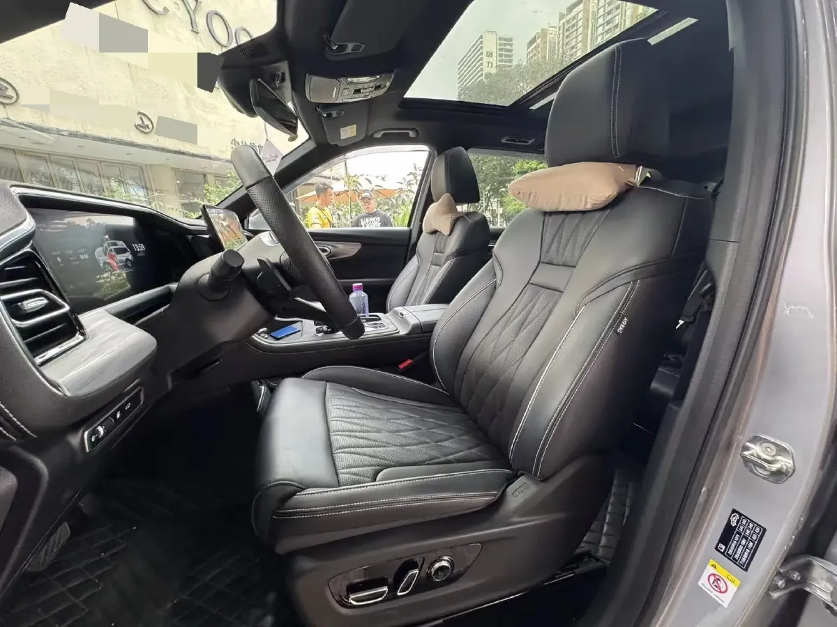 2022 GAC Trumpchi GS8 2.0T 252HP L4 8AT,autocango,china used car exporter,china ev exporter,chinese used car exporter,chinese used ev exporter