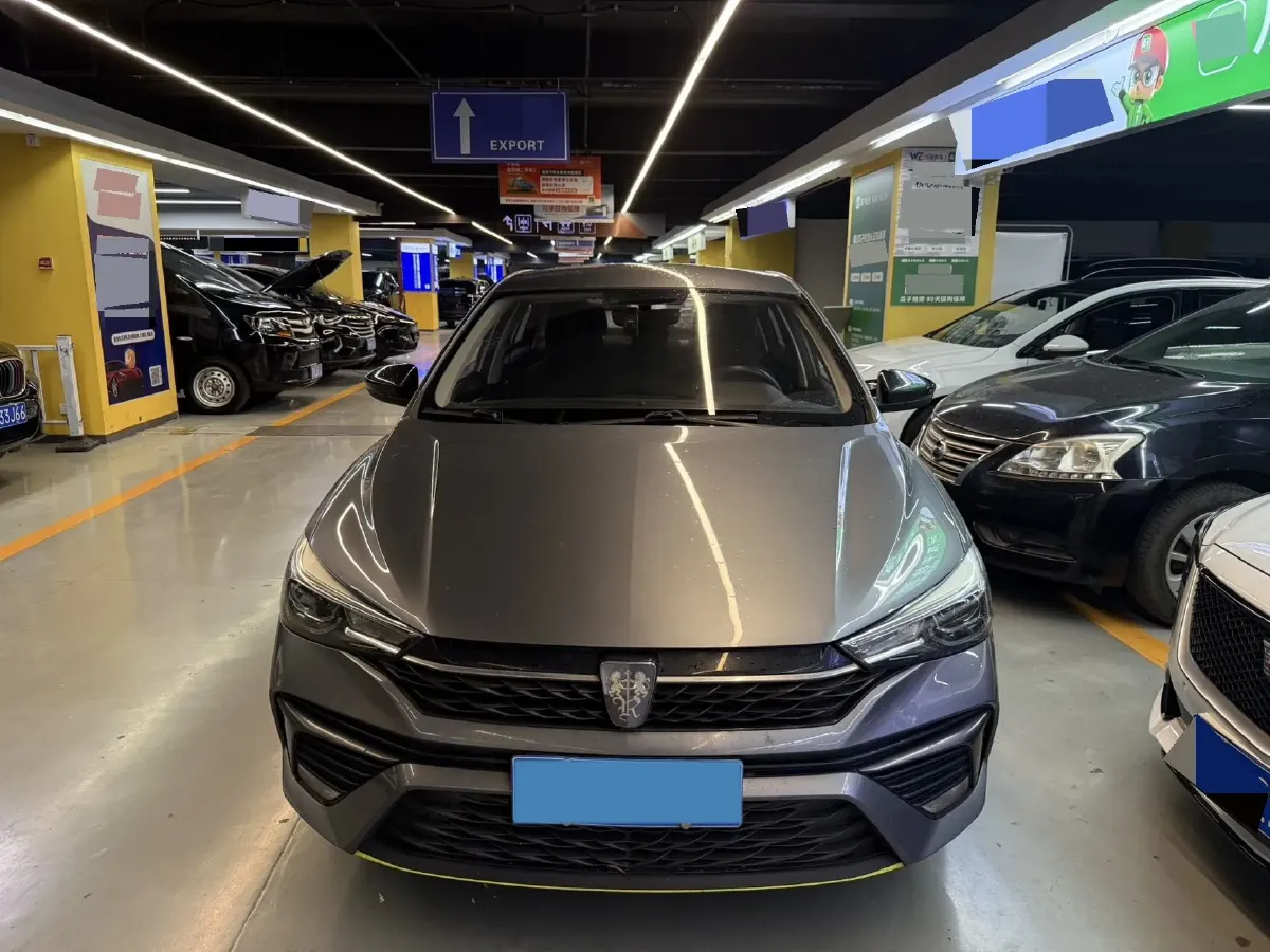 2021 Roewe i5 1.5L 120HP L4 5MT,autocango,china used car exporter,china ev exporter,chinese used car exporter,chinese used ev exporter